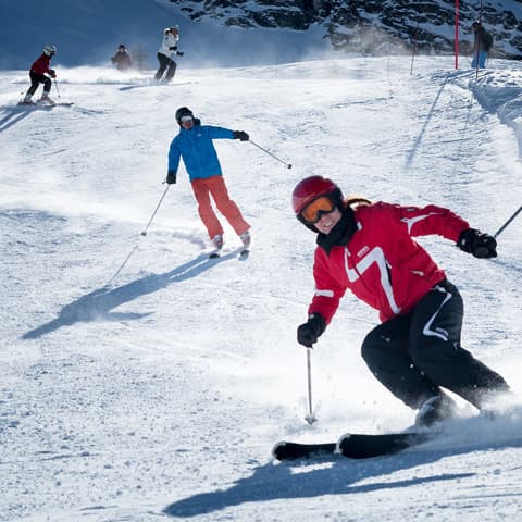 Imagen noticia Atún Claro en deportes de nieve